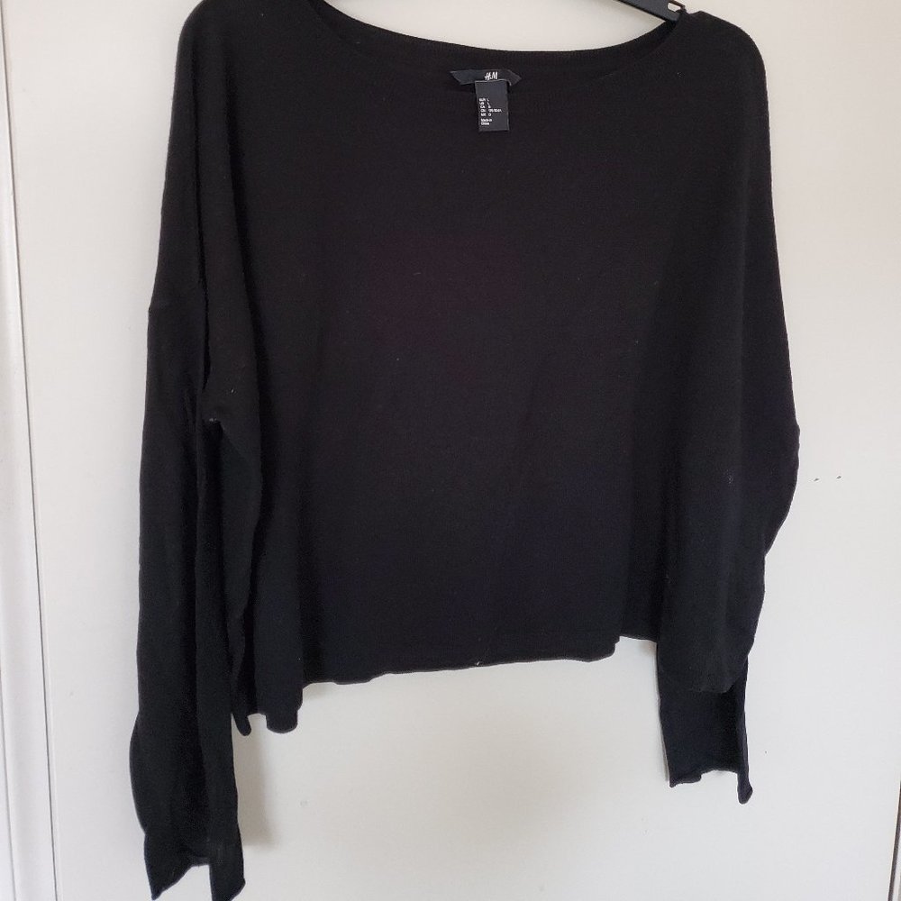 H&M Black Sweater